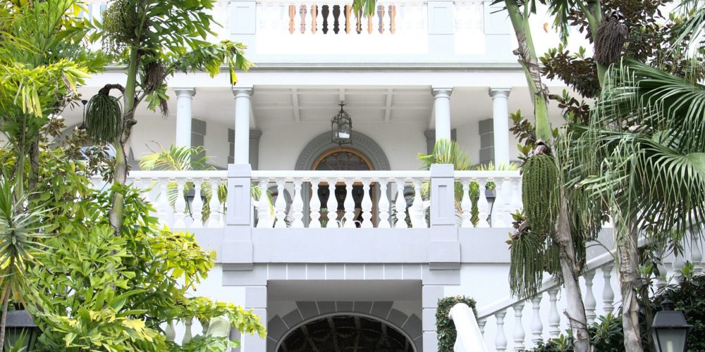 lynn-van-den-broeck-HrTbQR3A5wY-unsplash