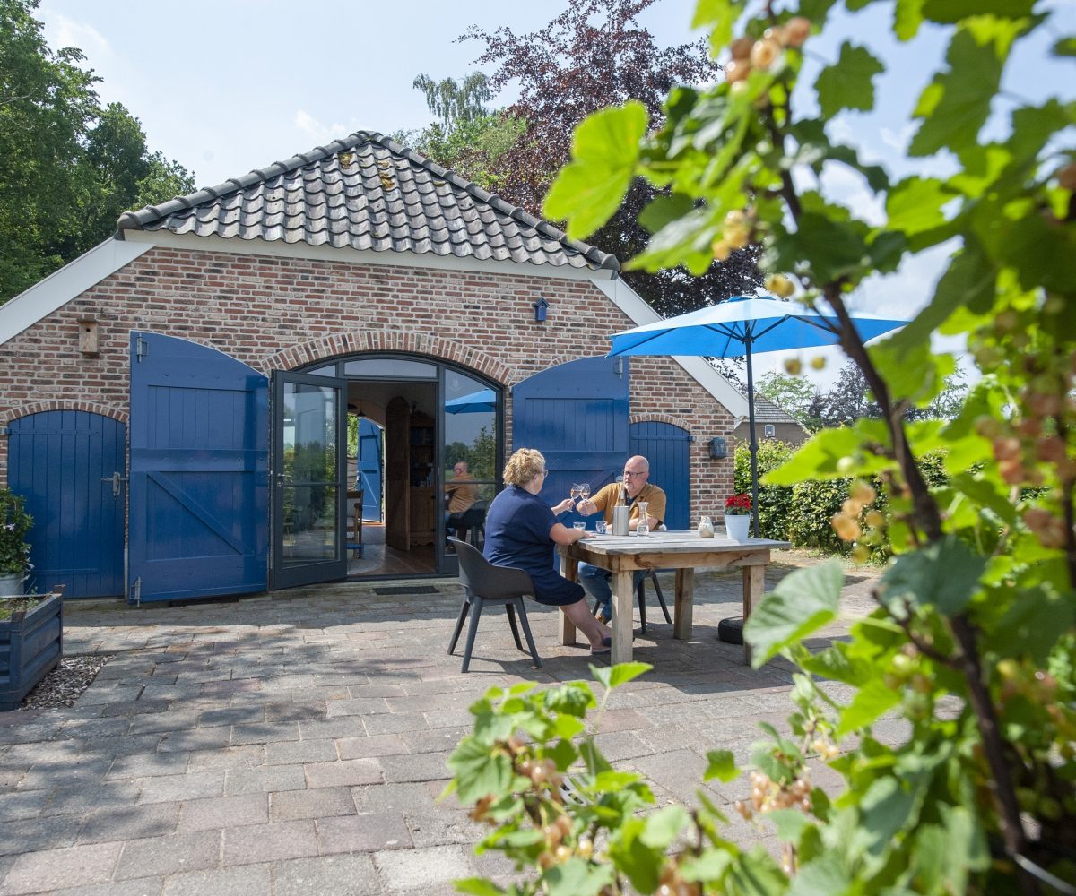 BlueBarn4