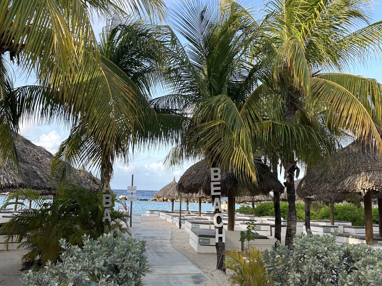 Curacao-Beach